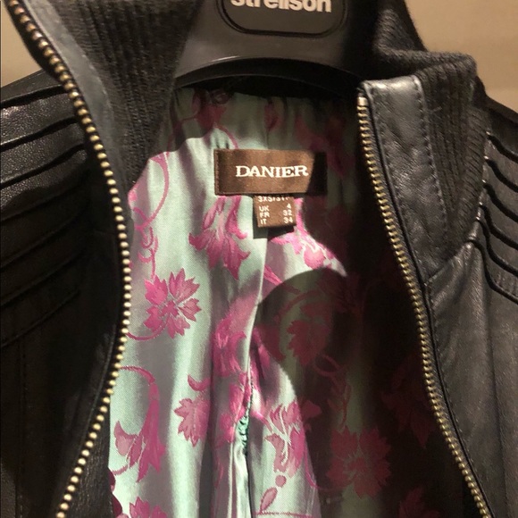 Black leather jacket - Picture 2 of 3